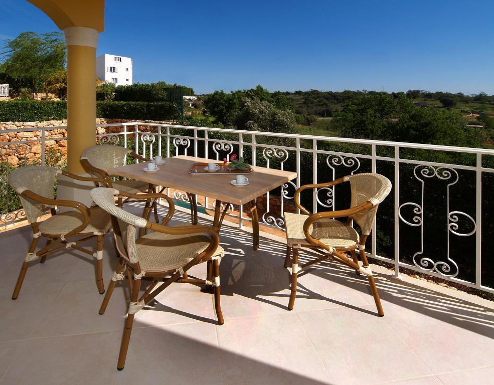Oasis Parque Country Club Hotel Portimao Room photo